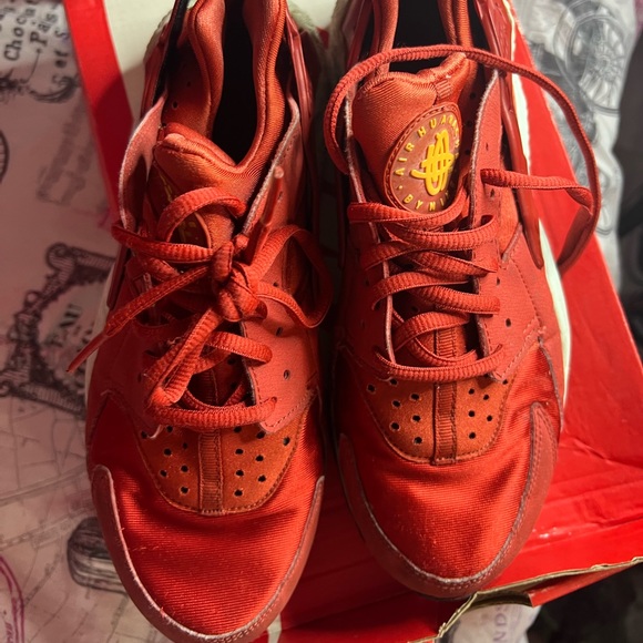 Orange Huaraches - Picture 1 of 3